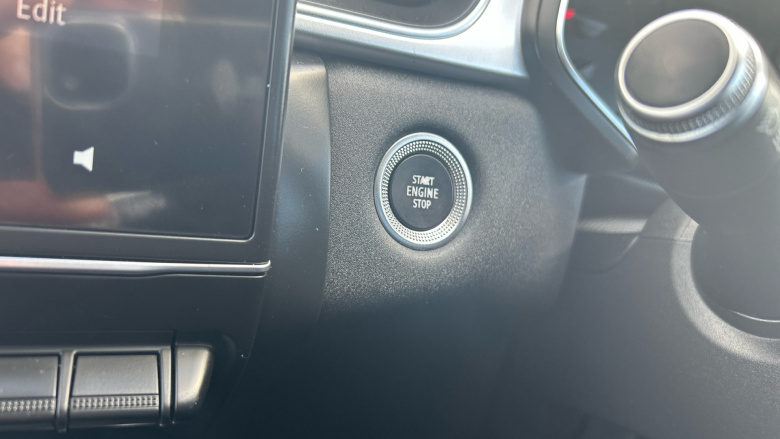 Renault Captur 1.5 dCi 115 Iconic 5dr Diesel Hatchback